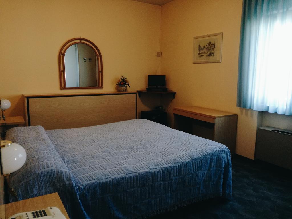 Hotel Astoria Altopascio Dış mekan fotoğraf