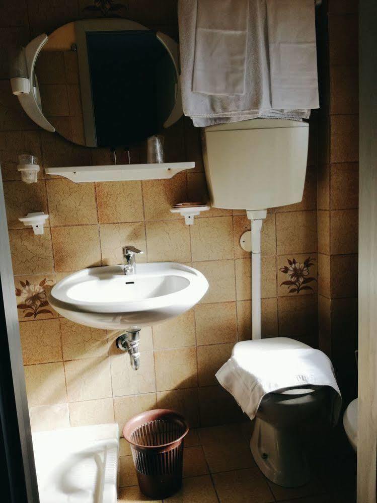 Hotel Astoria Altopascio Dış mekan fotoğraf